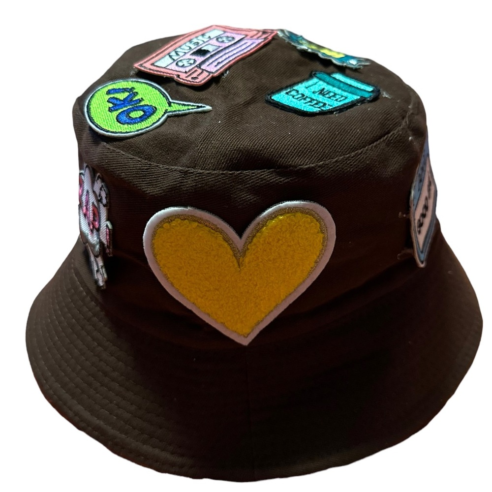 Bucket hat with all over patches